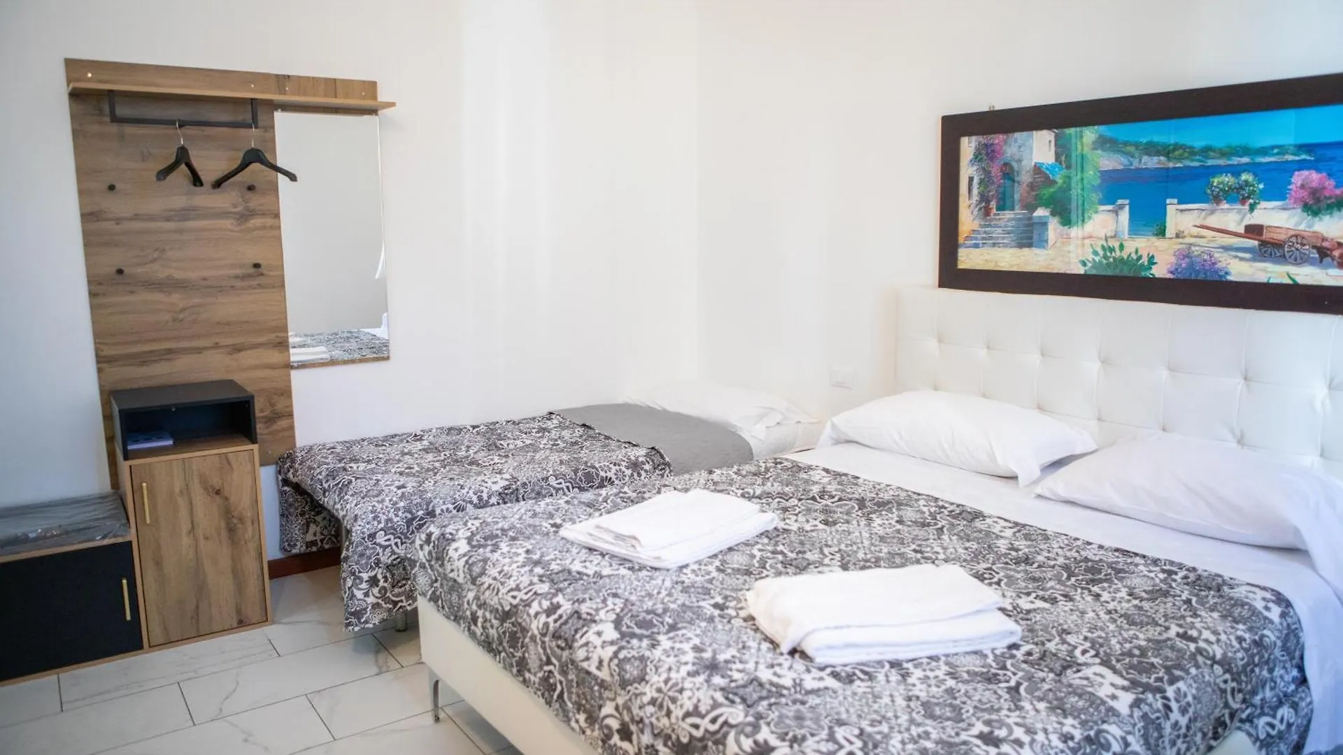 Villa Giove Rooms Prato  Maison d'hôtes