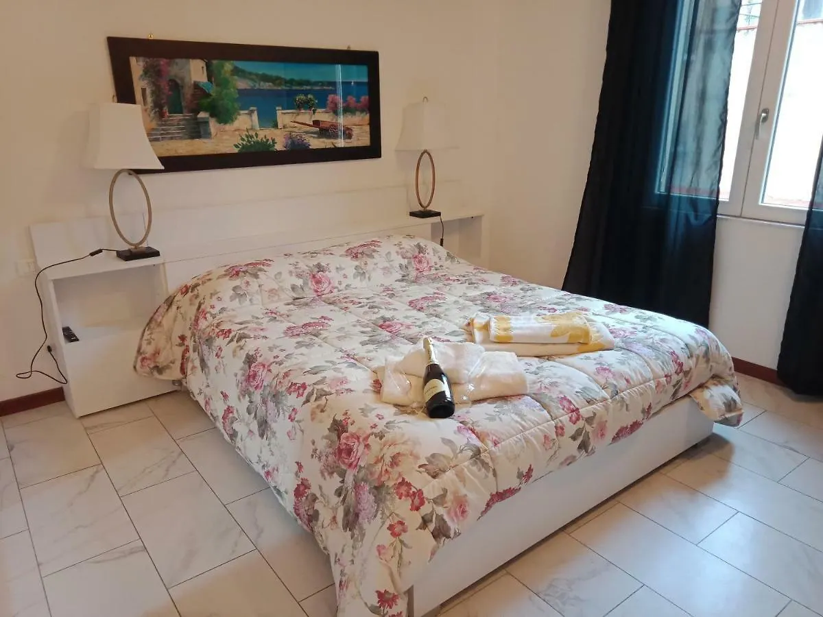 Villa Giove Rooms Prato  Italy