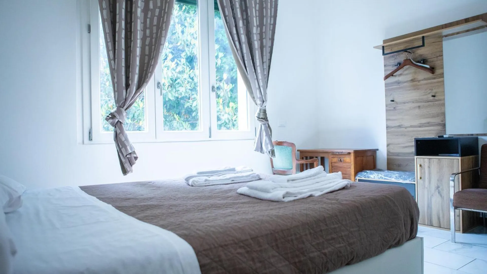 Casa de hóspedes Villa Giove Rooms Prato